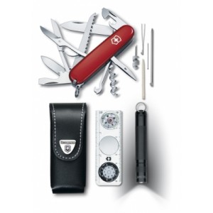 Набор VICTORINOX Traveller Set: нож Huntsman, фонарь Maglite, чехол, линейка, термометр, уровень